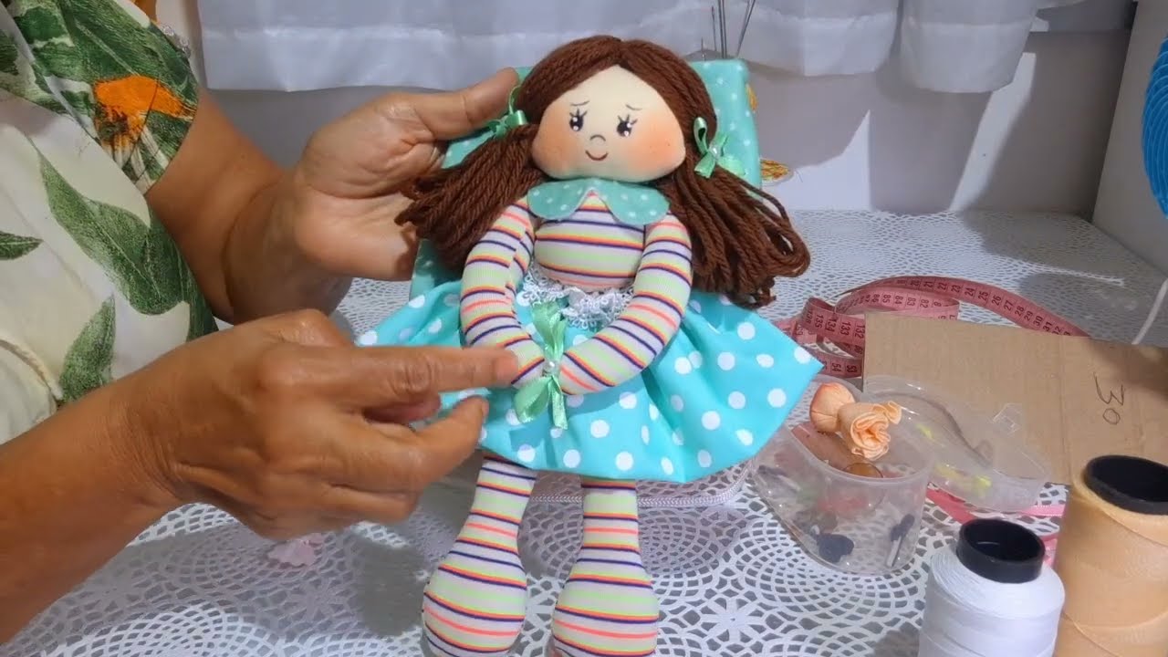 Boneca bolsinha - sem corpinho fácil de fazer! vai surpreender! vc nunca viu igual! molde grátis.