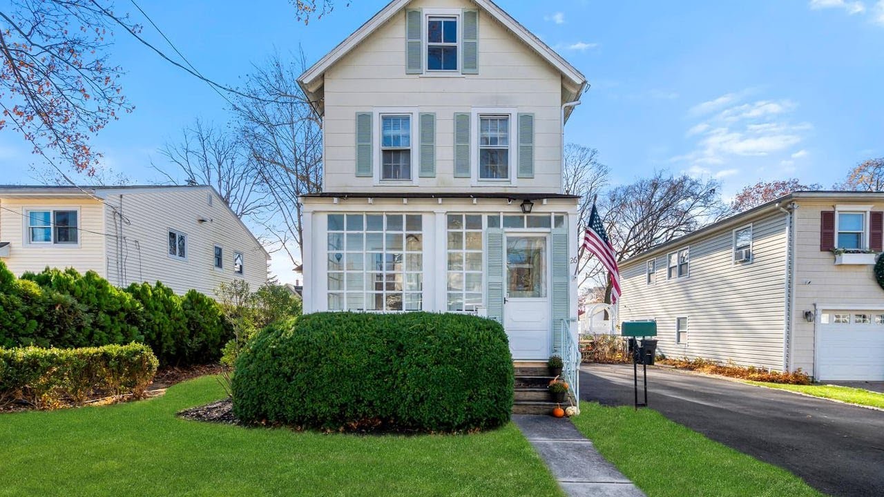 26 Maple Ave, Morris Plains, NJ