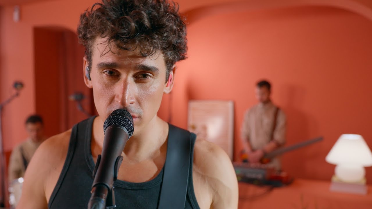 在 YouTube 上观看 BORJA - d Bien a MaL (live desde barcelona) 在 YouTube 上观看 BORJA - d Bien a MaL (live desde barcelona)