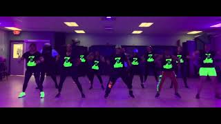 Chill Conmigo~Ozuna~ Zumba dance Choreography (Glow)