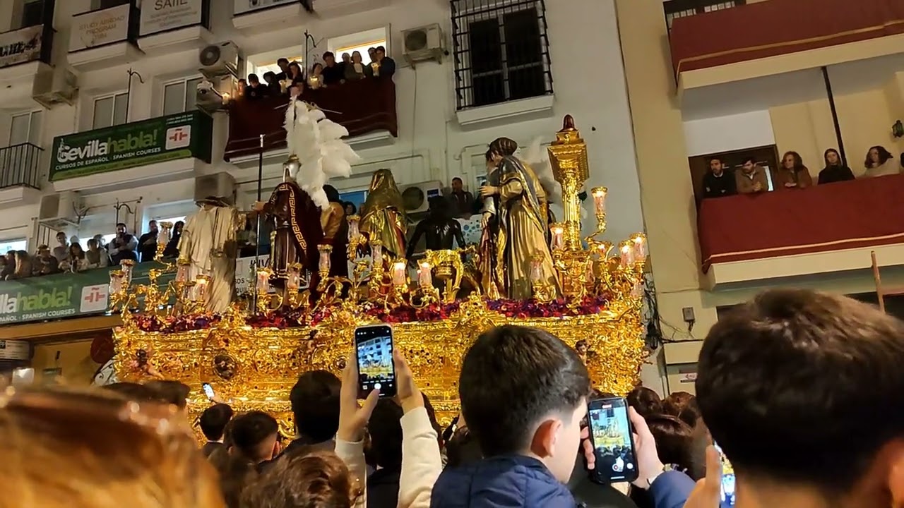 Misterio de la Presentación al Pueblo en Cuesta del Rosario, Hdad San Benito | S Santa Sevilla 2024
