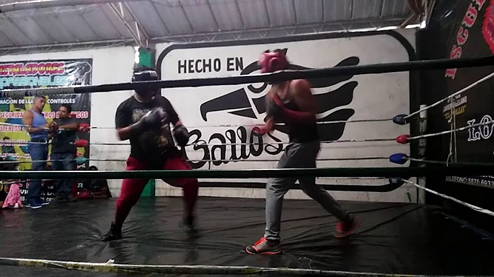 Ricardo Pion en "Box Gallos" sparring