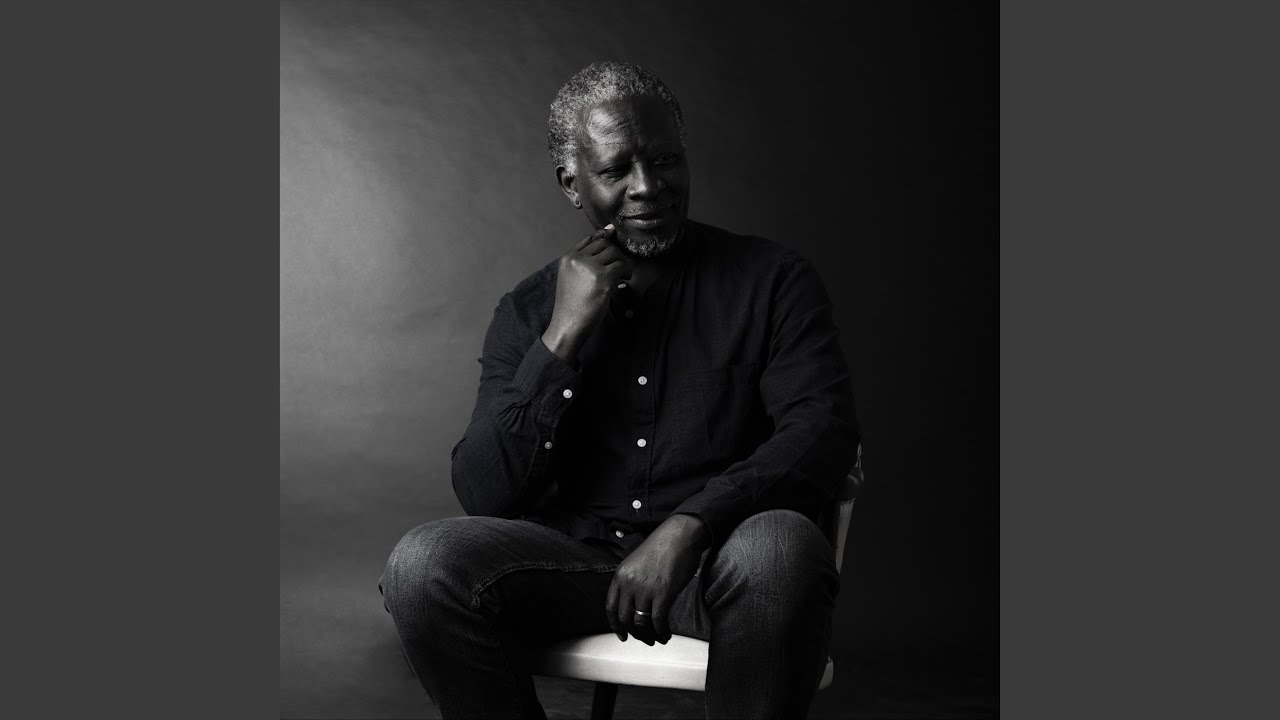 Watch Fadime on YouTube Watch Fadime on YouTube