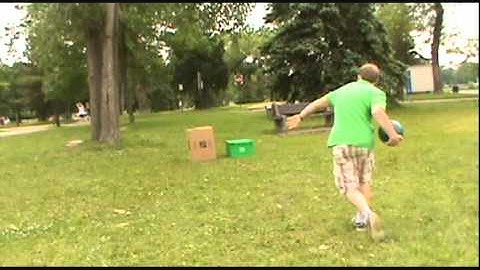 FROGBOX vs. Cardboard - Strength