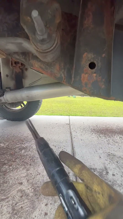 Rust removal made easy! #mechanic #rustremoval #needlescaler #rust