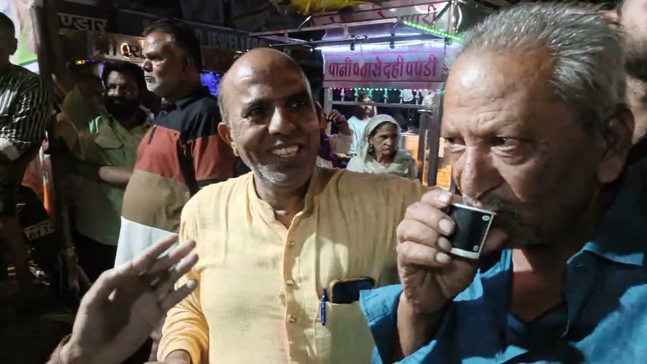 मोहर्रम की 10 तारीख मुस्लिम इंतजाम या कॉमेटी सब्जी मंडी रोड ताजिया का मुकाम