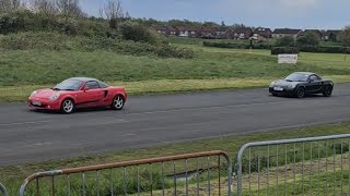 MR2 2ZZ v MR2 2AR shoot out at Aintree track day