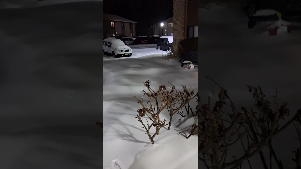 snow fall update SJersey. my guess 7" 10:30 pm it stopped