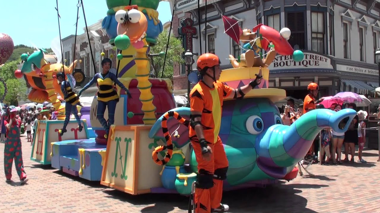 Hongkong Disneyland- The Flights of Fantasy Parade（迪士尼飛天巡遊）