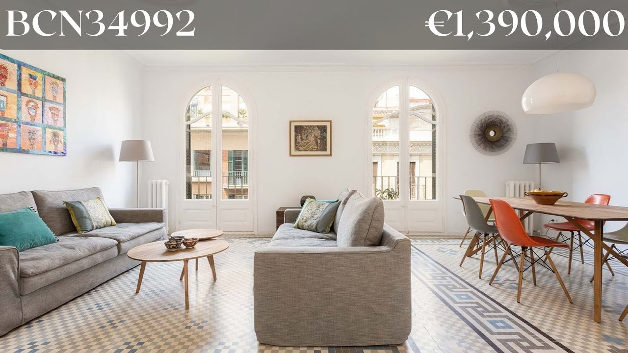 Beautiful flat with restored original features for sale in Gracia