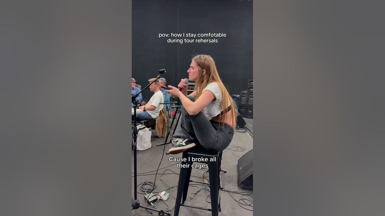 Neoni - Royalty (rehearsal) #neoni #shorts #rehearsal #singer #royalty #vocals #tour