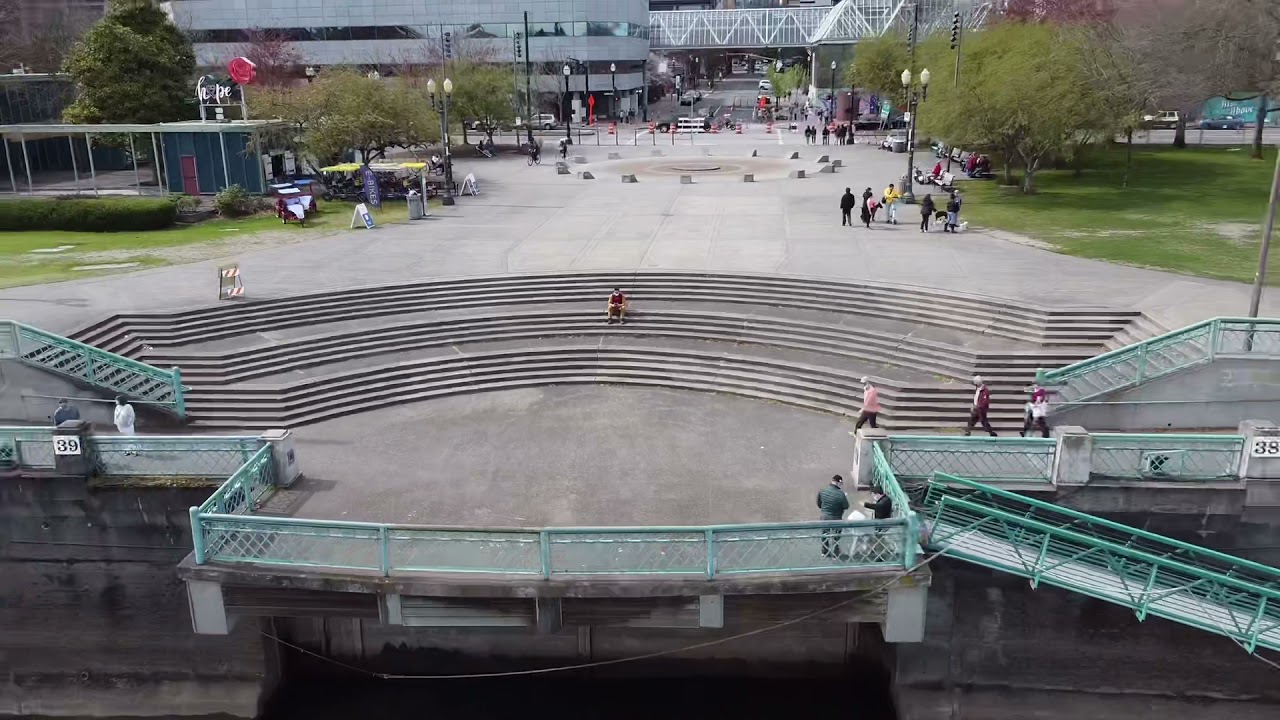Tom McCall Waterfront Park