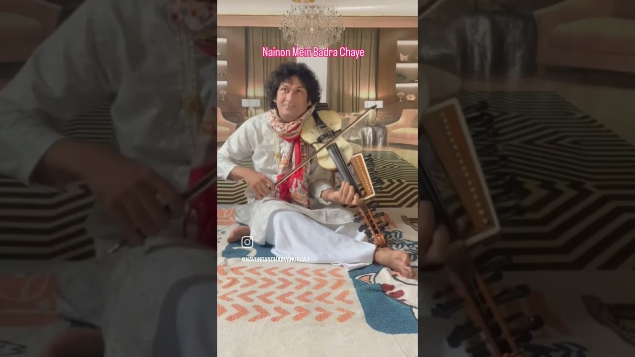 Nainon Mein Badra Chaaye