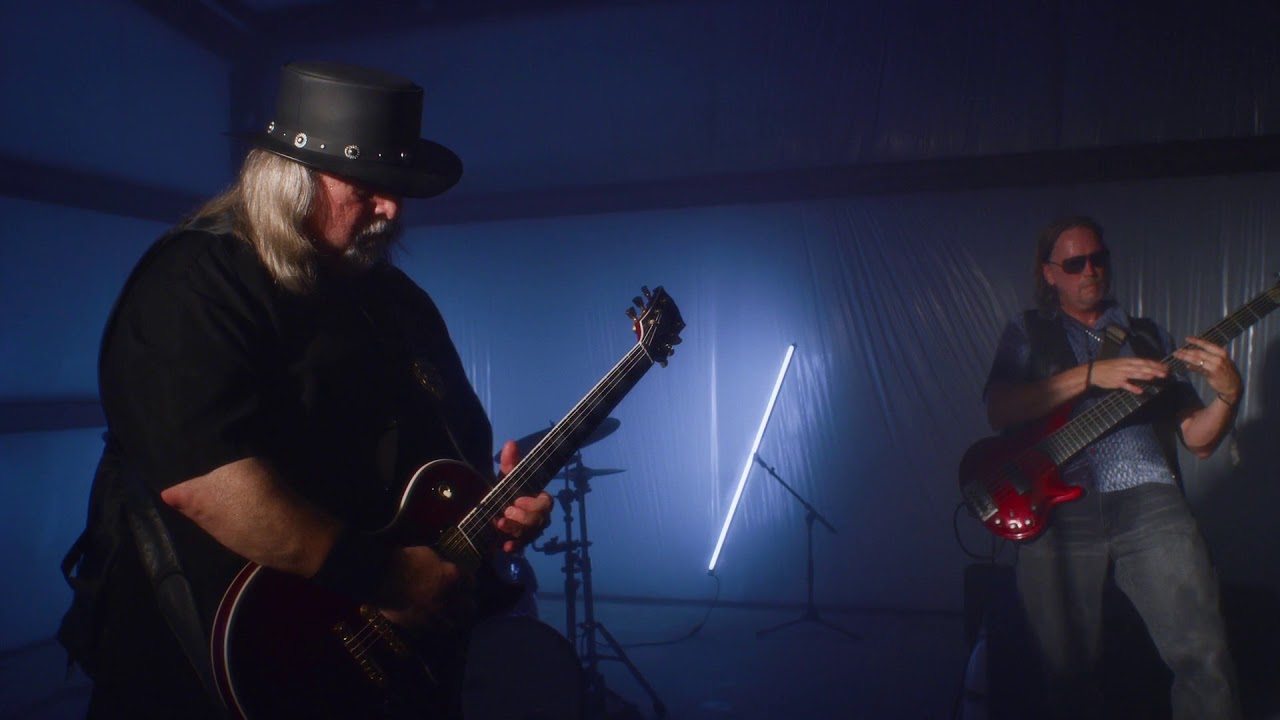 JAY RAKES BANDACROSS THE DESERT AT NIGHT OFFICIAL VIDEO YouTube