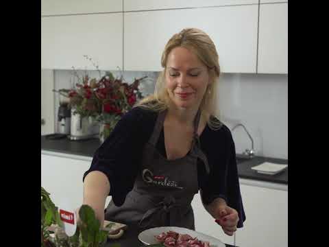 Video: Kā Pagatavot Laša Un Mozprella Salātus