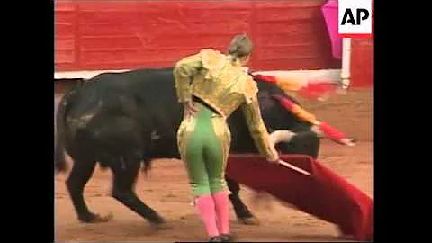 MEXICO: SPANISH FEMALE BULLFIGHTER SANCHEZ DRAWS A...