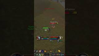 WoW Classic Era restoration shaman twink pvp #282 - paladin(18) - he spotted me over the hill👍