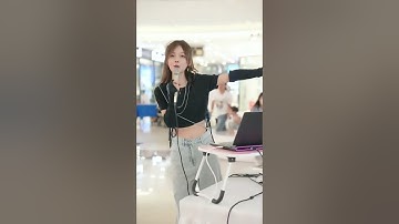 《窗外》 鱼闪闪BLING