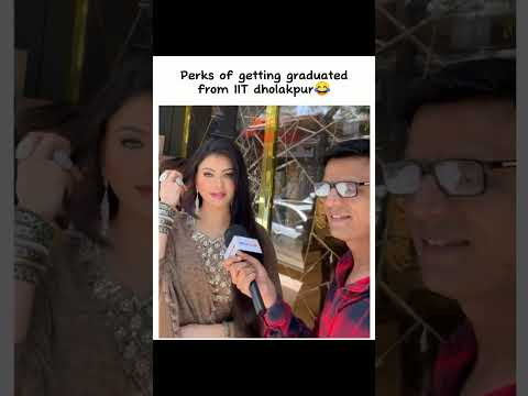 Videó: Urvashi Rautela iitian volt?