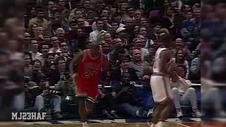 Michael Jordan Dispatched John Starks (1996.01.23)