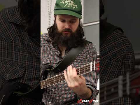 1968 Hagstrom H-8 Bass and Oliver Powerflex with Drew Hart // SOUND CHECK