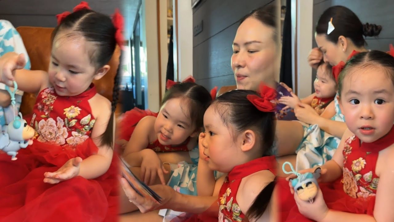 พี่วาบอกขยับให้แล้วอัญญามานั่งด้วยเร็ว อ้วงถือหนังสือไปนั่งข้างๆหม่ามี๊อ่านด้วยกันค่ะ