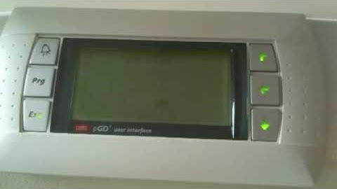 NO-LINK message appearing typically on a Carel PGD1 displays when connected to a Carel PCO