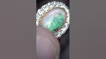 Setting an Australian Opal Cluster Ring #jewelry #halorings #goldjewelry #opaljewelry #opal
