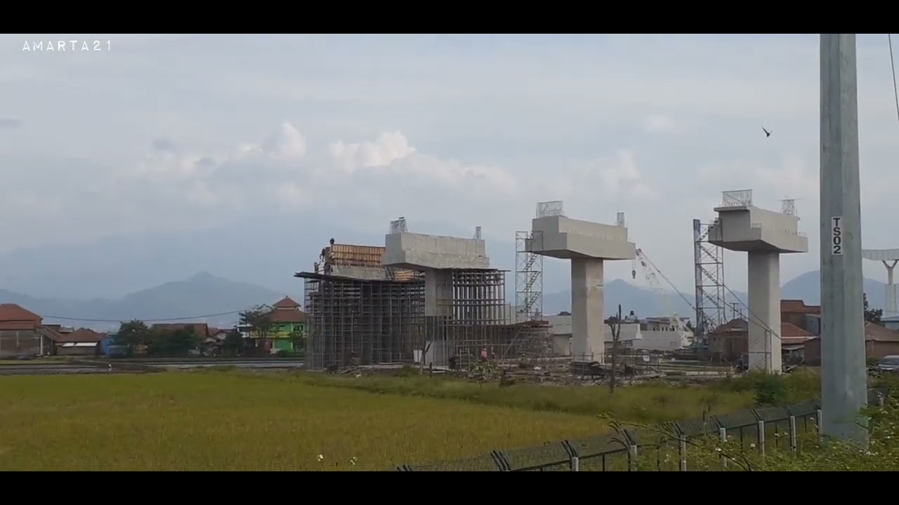 Progres Terkini Pembangunan Fly Over Kereta Cepat Tersusun Baja Girder Launcher