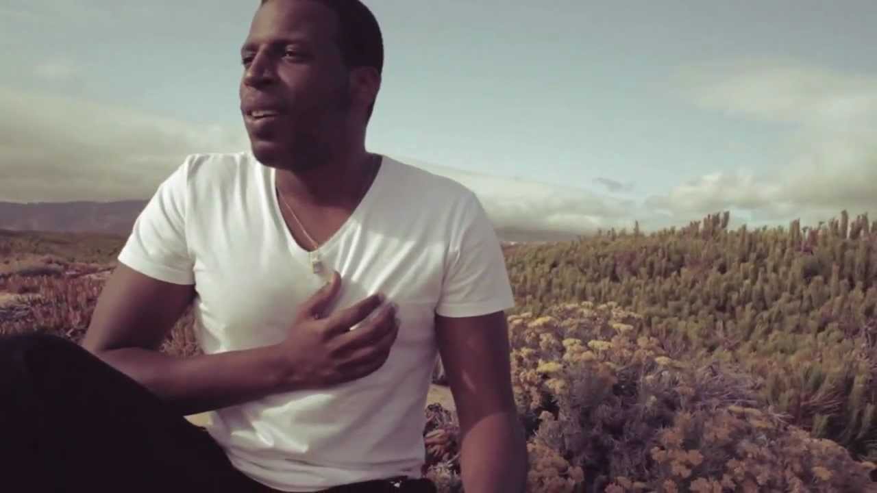 在 YouTube 上觀看「Eva」 在 YouTube 上觀看「Eva」