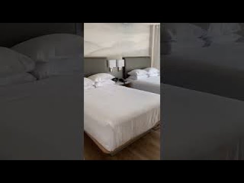 Marriott Chateau Champlain Montreal Room Tour #shorts #ytshorts #travel #montreal #hotel