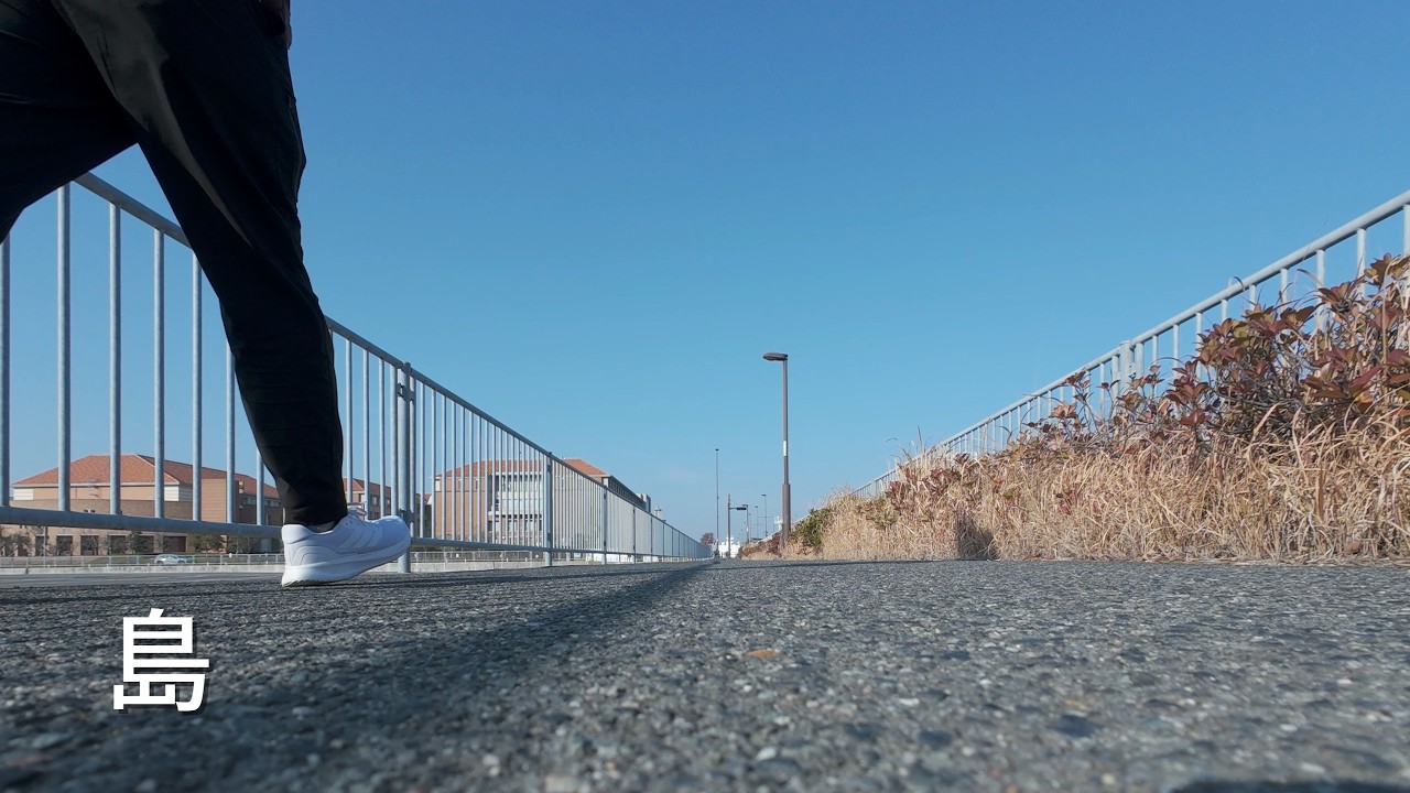 10000人以上住んでるらしいですよ｜とことことなり　Seems like over ten thousand people live there. | Tokotoko Tonari