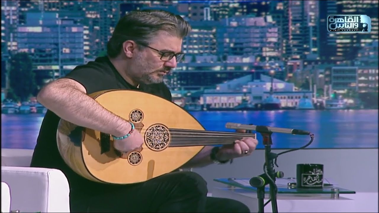 غسان اليوسف يبهرننا بعزفه من التراث السوري