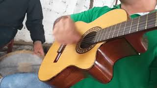 Video thumbnail of "Las mejores guitarreadas"