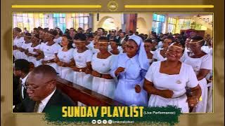 Mt. Kizito Makuburi - Ukuu wa Yesu (Live Performance)
