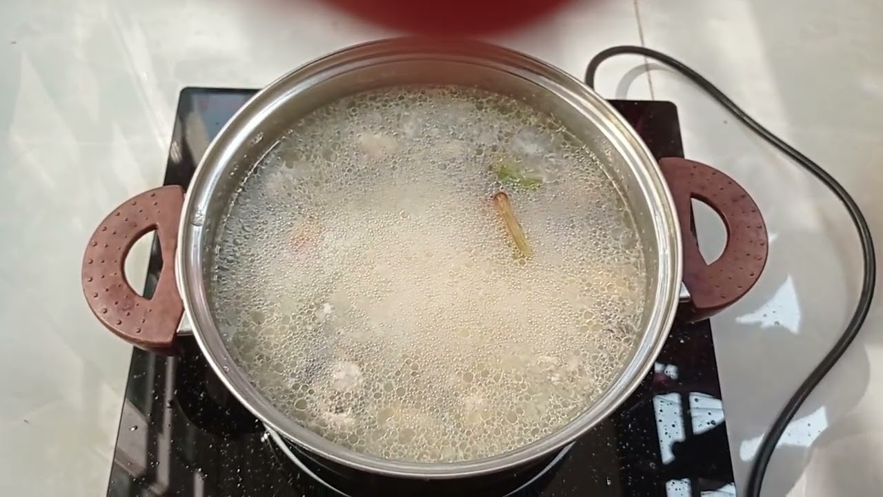 Cuối tuần nấu cháo hàu, ốc bươu hấp sả