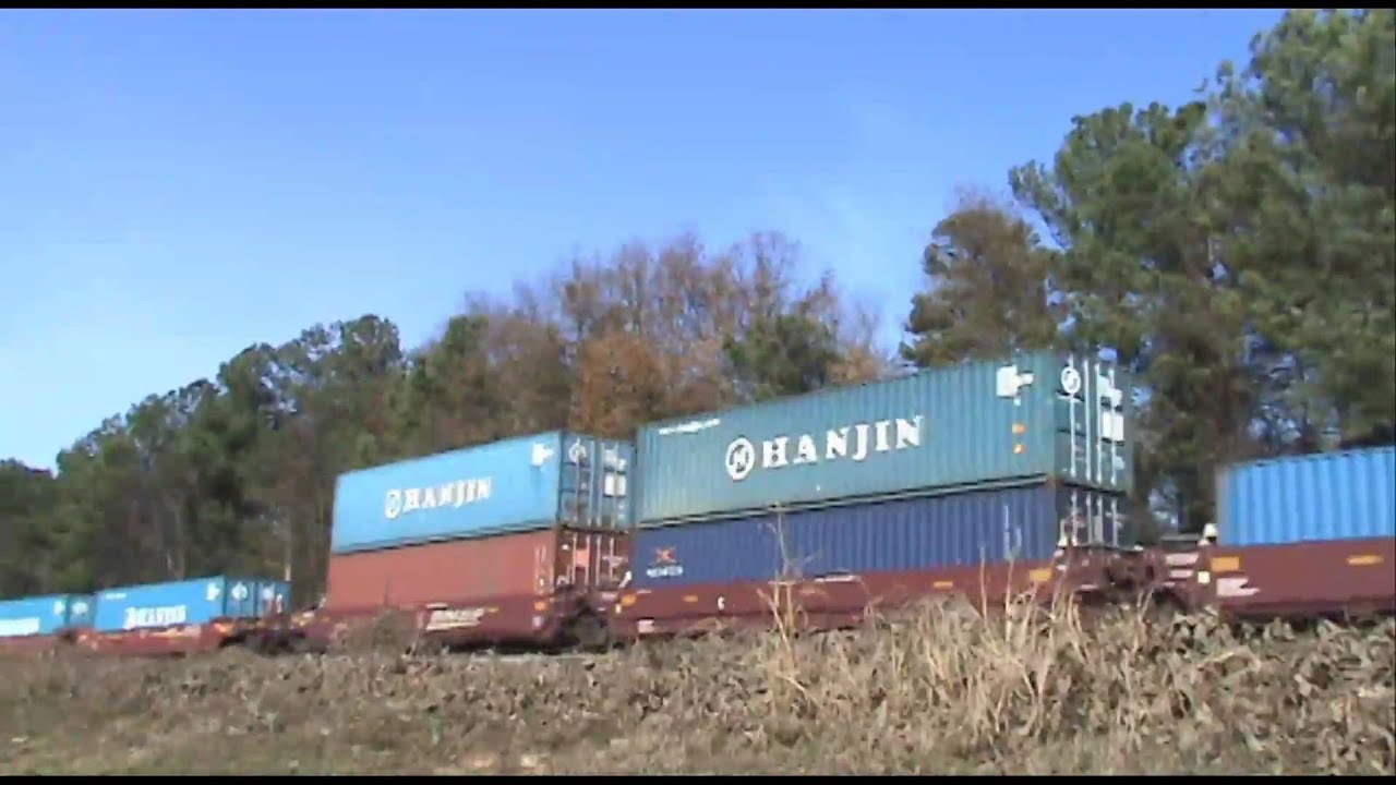 UP auto rack & stack train - YouTube