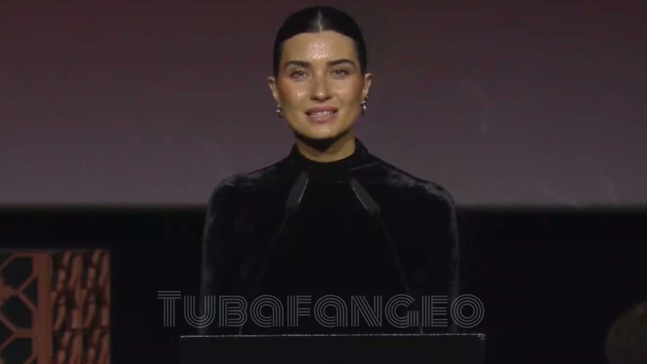 TUBA BUYUKUSTUN / Closing Night Red Carpet