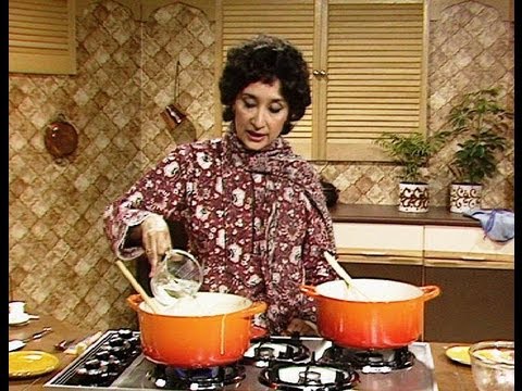 shahi-korma-by-madhur-jaffrey-part-2---madhur-jaffrey's-indian-cookery---bbc-food