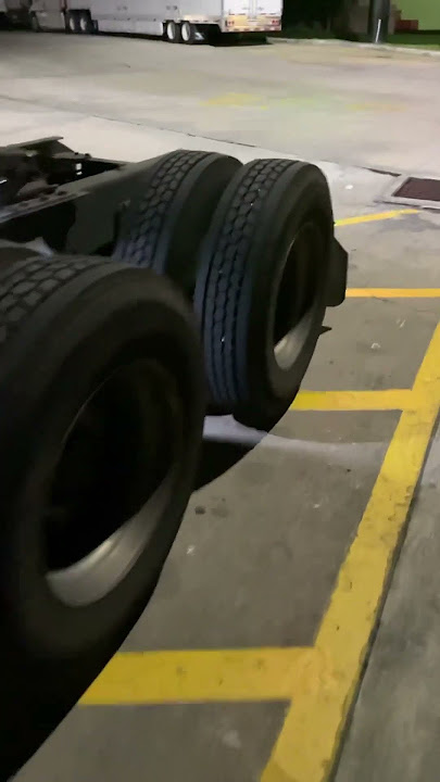 Mobile Semi Truck Repair in Jacksonville ,Fl, Air Bag Replaced On A Kenworth Semi Truck