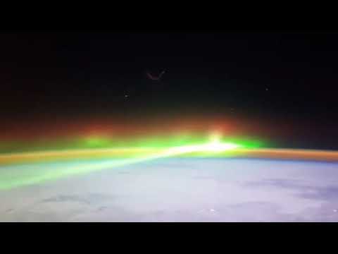 Video: UFOs Wurden Auf Der ISS Während Der Installation Der Dockingstation - Alternative Ansicht