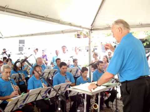 Corporao musical toca na inaugurao do monumento a ...