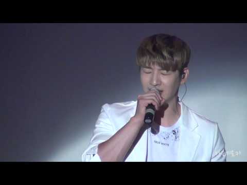 20150717 현대백화점 킨텍스점   바람에 흔들리고 비에 젖어도