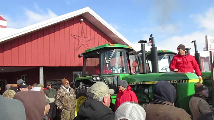 Pair of Restored John Deere 4440 Tractors Sold on Indiana Auction