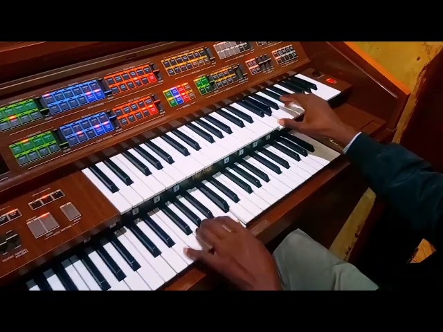 Amkeni wote Tupeleke kwake Bwana na Revocatus J. || organ performed by Organist Parto class=
