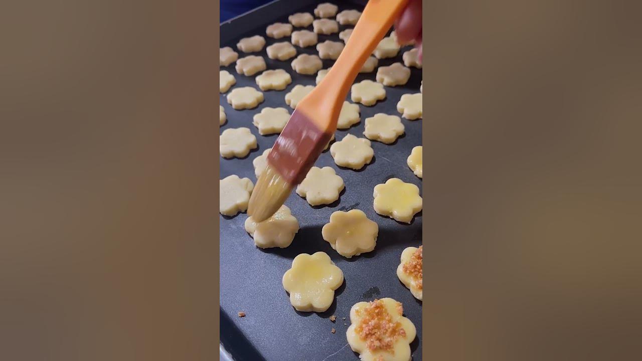 Nougat Almond Cookies