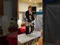 小林幸子さんの「雪椿」の楽曲にのってモノマネを披露する、ものまねタレントの君島遼くん。