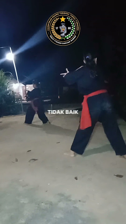 'Majulah tanpa menyingkirkan, Naiklah tanpa menjatuhkan, Jadilah baik tanpa menjelekkan.'