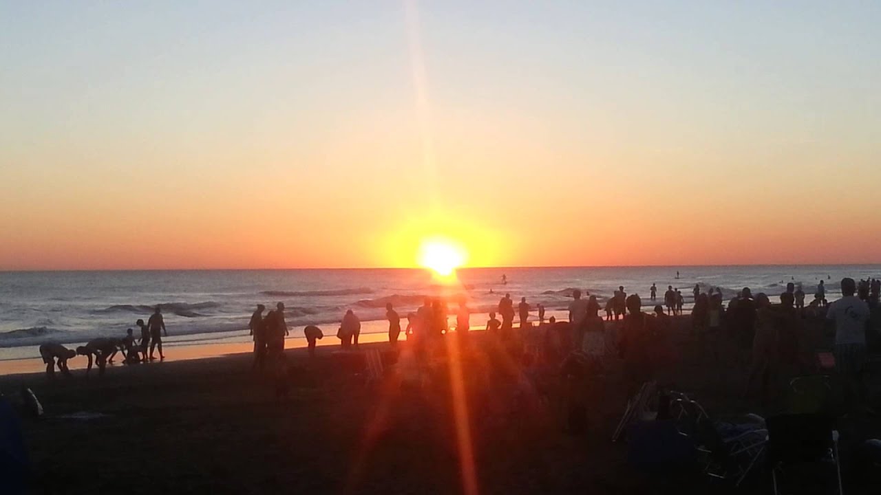 Puesta de sol en Monte Hermoso, Argentina