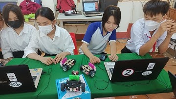 Buổi 1: Làm quen với Robot Rover, chương trình giáo dục STEAM trường THCS Phú Cần.